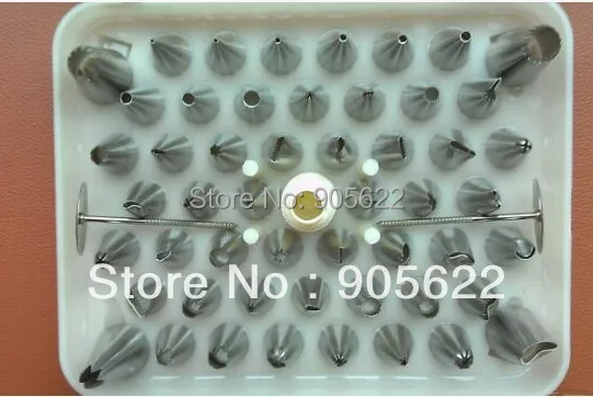 Polymer clay Nozzle Stainless steel seamless 52 decorating nozzle seamless set baking tools with 2pcs nail