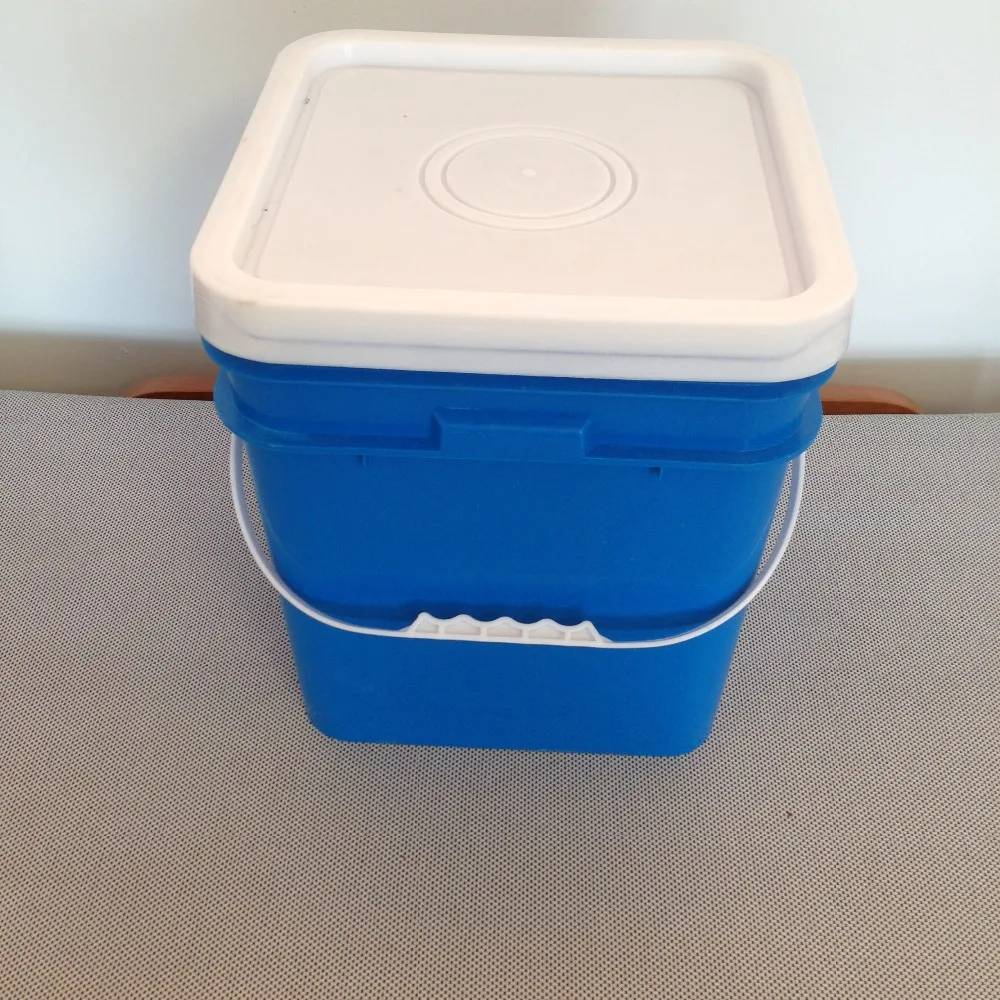 Factory directly supply 20 Litre Colored Square Plastic Paint Bucket with Lid