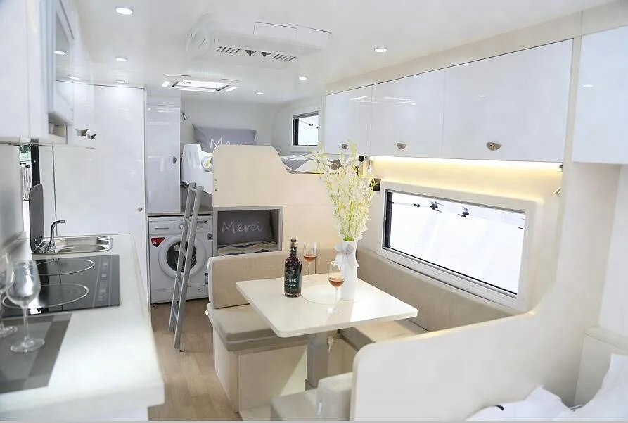 Luxury Family Travel Movable Camper Trailer for Sale/Rent in Dubai UK for Family Vacations