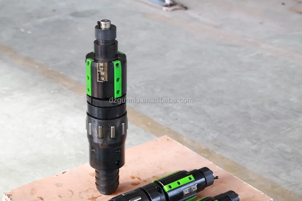 Skiving and roller burnishing tooling head