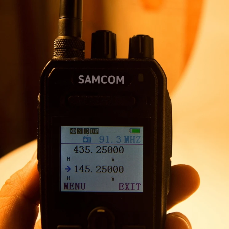 Двухдиапазонная рация SAMCOM AP-400UV Plus VHF/UHF 5 Вт/2 Вт DTMF VOX двухсторонняя