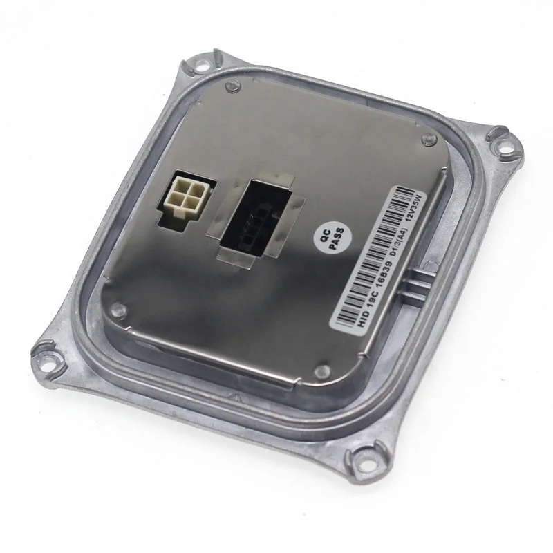 Xenon Headlight Ballast Control Unit for BMW X3 E83 X5 E70 LANCIA DELTA MINI R50 R53 RENAULT MEGANE 260550002R 51808774
