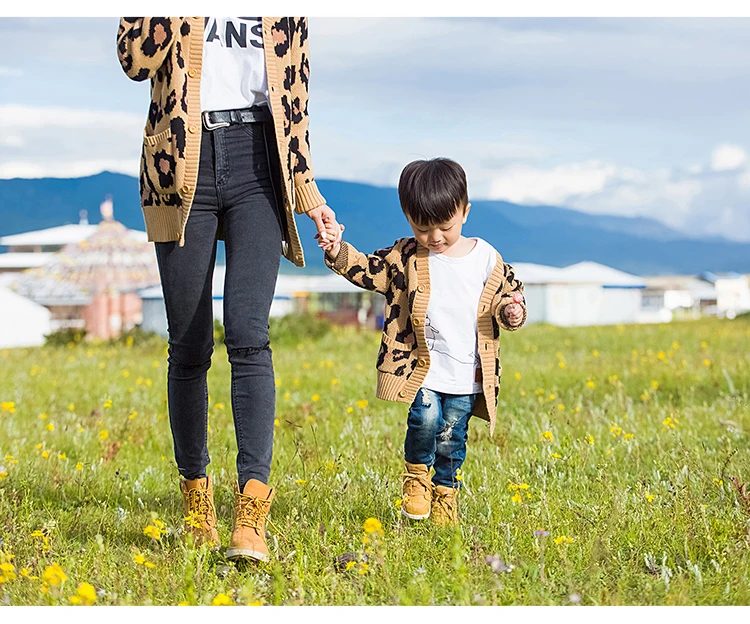 Custom Fashion leopard print pattern mom and me family matching clothing jacquard knit mommy and baby kids cardigan outfits