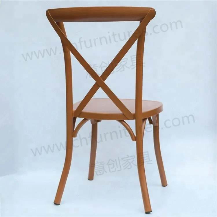 Оптовая продажа Штабелируемый металлический стул с перекрестной спинкой в деревянном