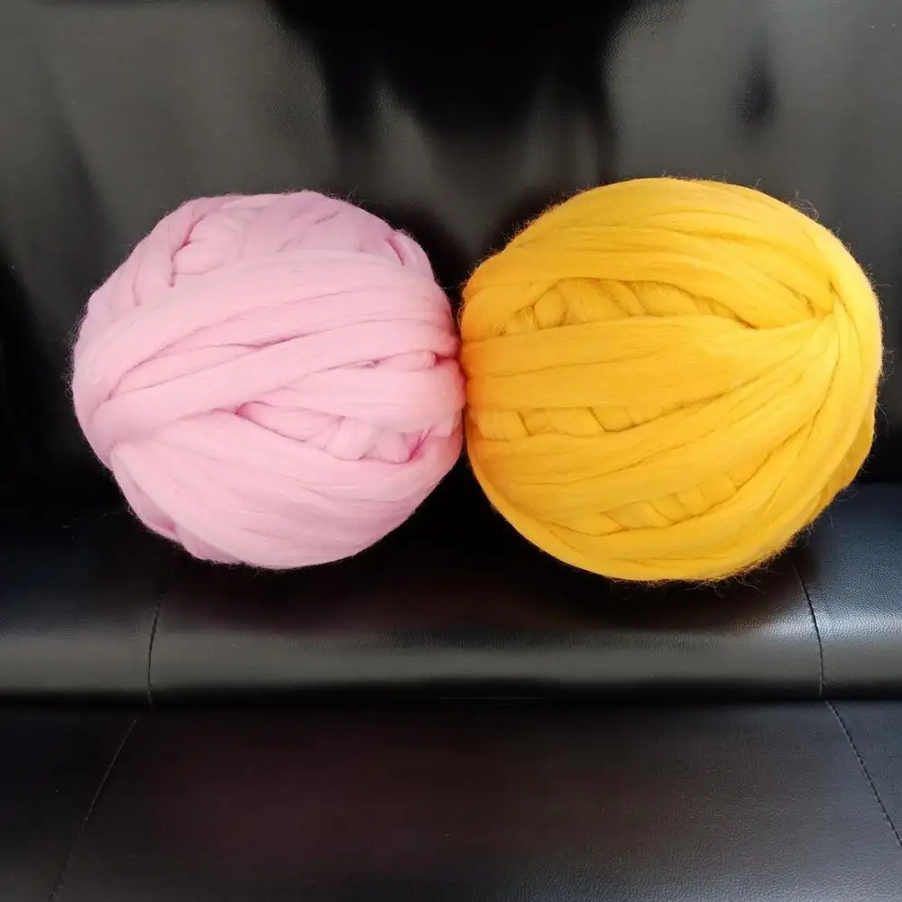 66s Cheap wholesale fancy super chunky giant merino thick fabric felt 100% undyed hand knitting wool roving yarn in 100 color