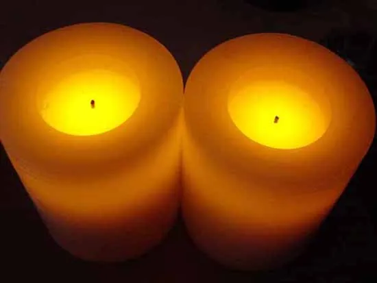 
Flamless Color Changing Candle 