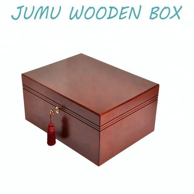 hot sale locked chess wooden storage box