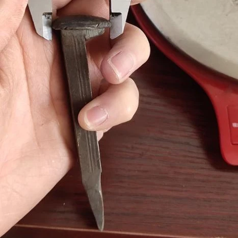 Q235 рельс аксессуары ж/д шип собаки для продажи