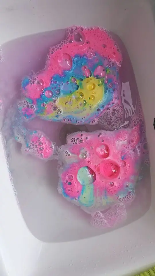
Colorful bubble bath bomb fot spa produce two million balls per month 