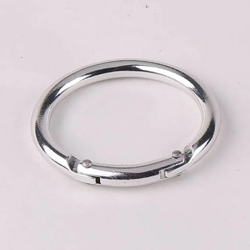 
 Круглый серебристый карабин 38 мм  