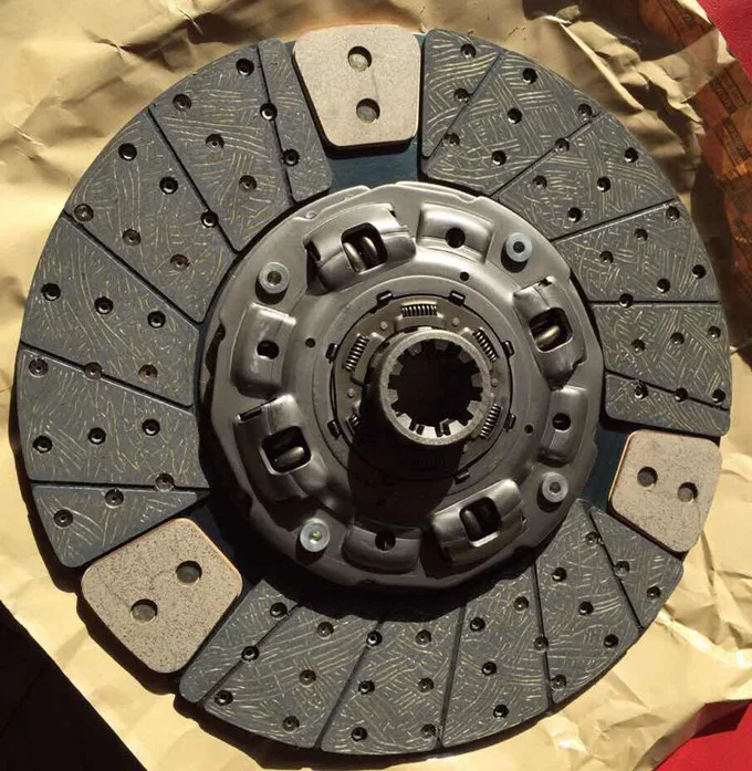 High quality truck bronze seco clutch disc with OEM VG114160020