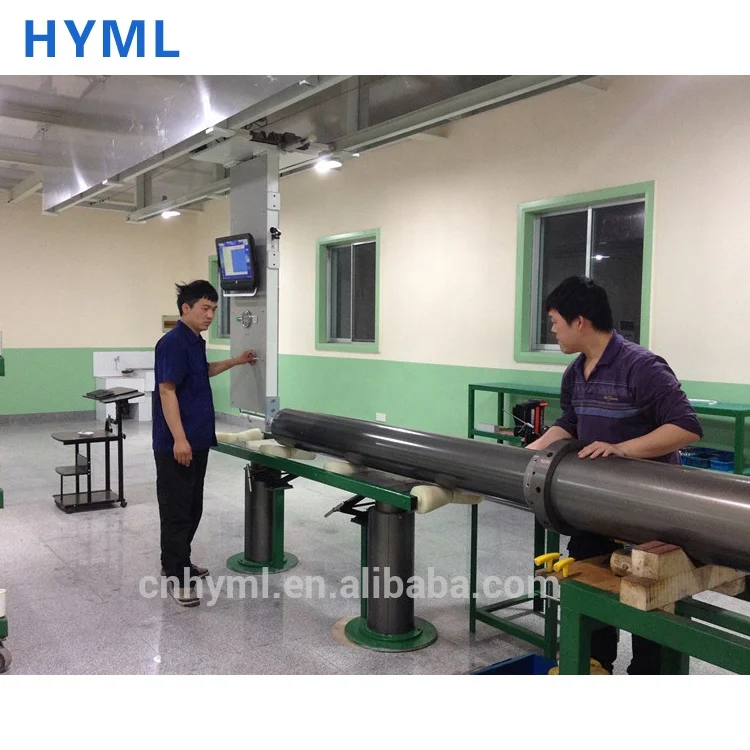 Телескопическая мачта установленная на автомобиле связи