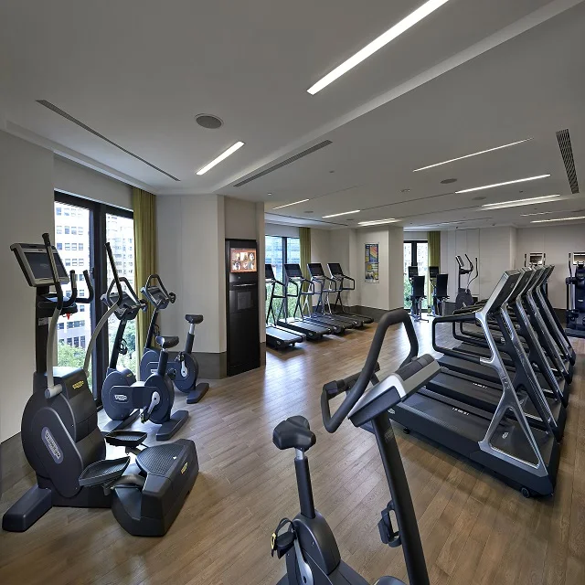 
Jetinno CE approval protein shake le vending machine energy drinks with cold water system vending gym 