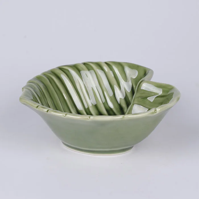 
Wholesale Green Leaf Shaped Ceramic Porcelain plate Dishes Tableware For Home Decoration 