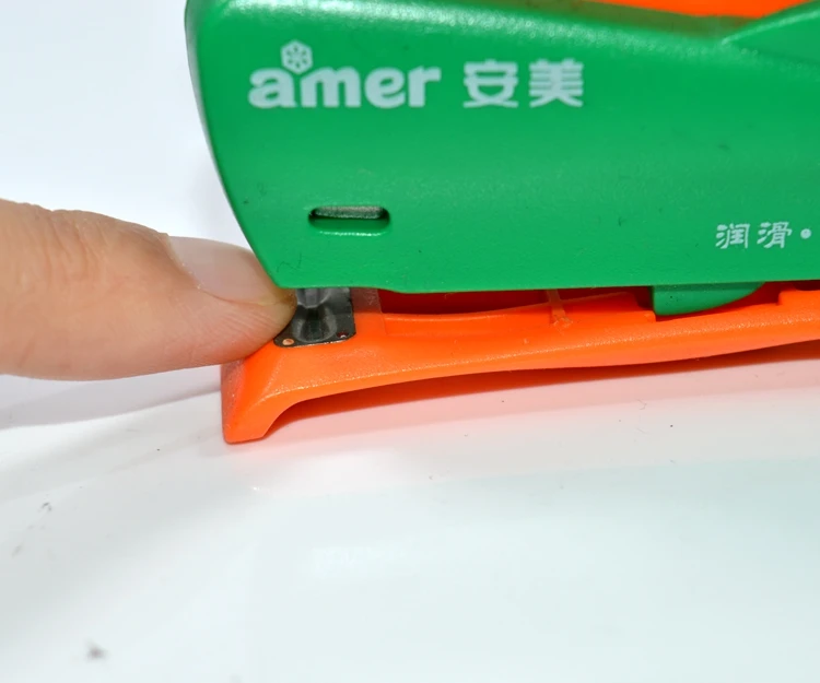 Stapler - TOTU, 12-sheet capacity. Uses 26 and 24/6mm Staples Office Stapler