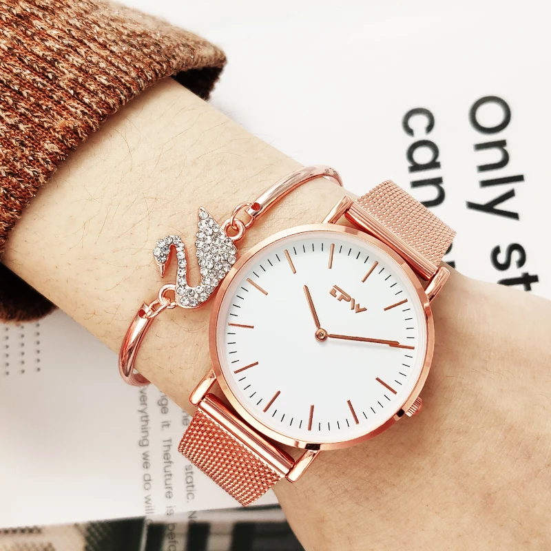 Simple High Quality Meshing Bracelet Ladies Watch Montres pour femme au quartz avec bracelet
