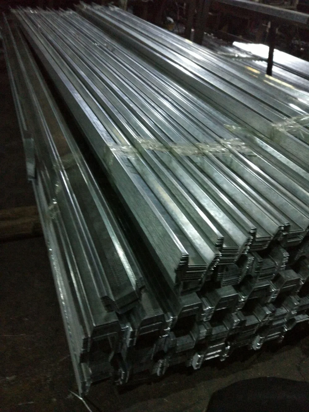 Оцинкованный двойной меховой канал из переменного металла