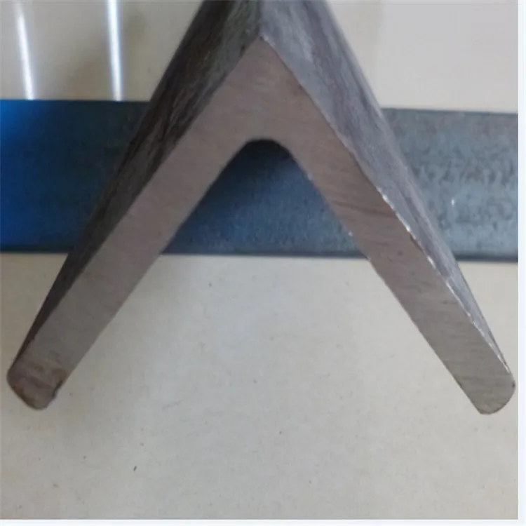 Q235B/SS400/A36/SS540 grade steel Galvanized cross arm / angle iron Angle