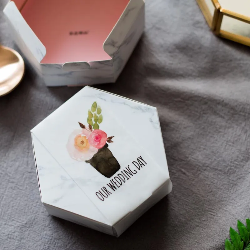 
Retail personalized marbling wedding favors paper box for sale 