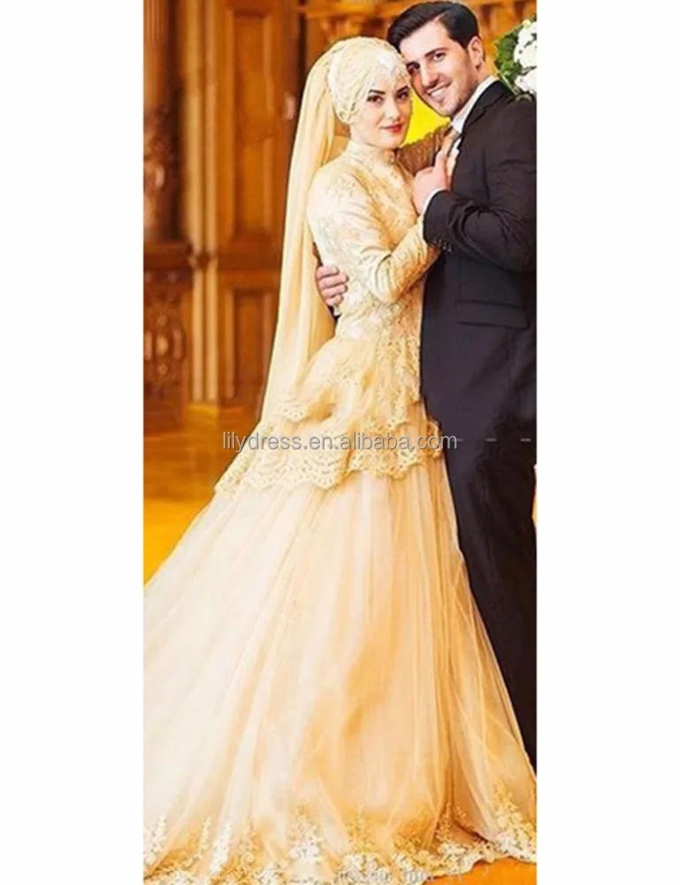 Роскошное кружевное свадебное платье с длинным рукавом