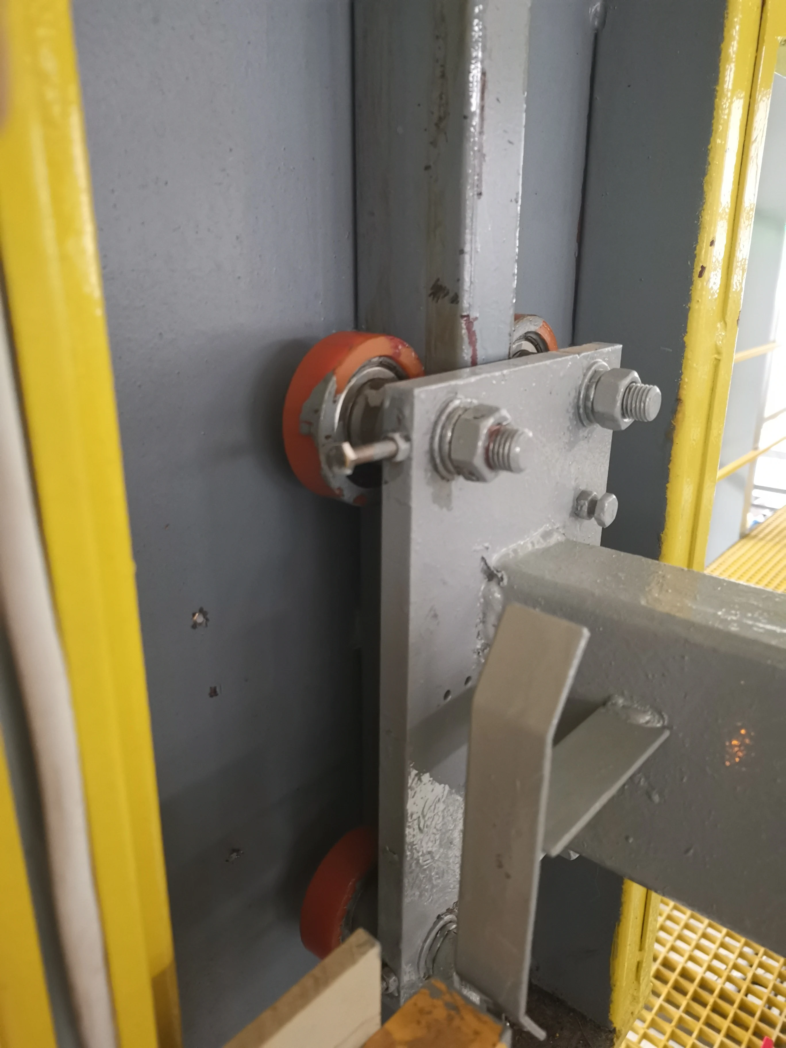 CE certified automatic rack type nickel Chrome  or zinc plating line with 25 years experience