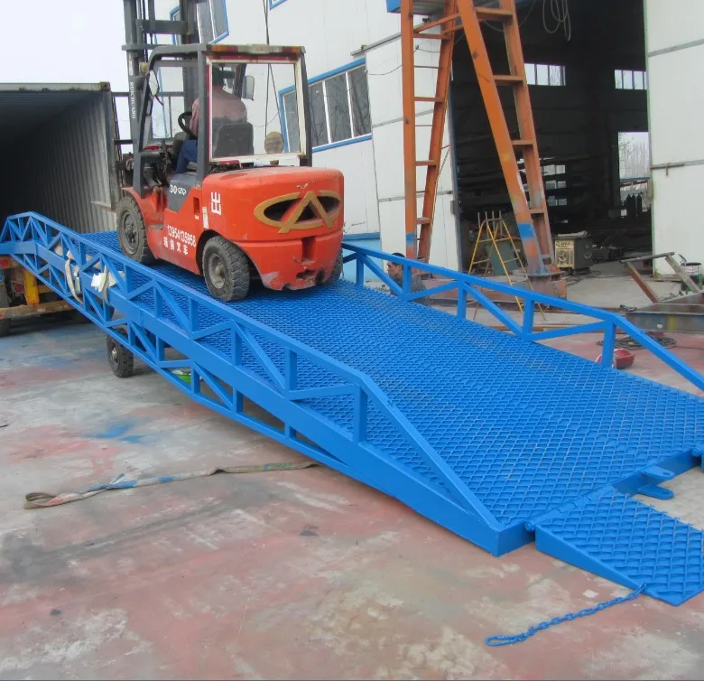 Factory price mobile hydraulic dock ramp for sale