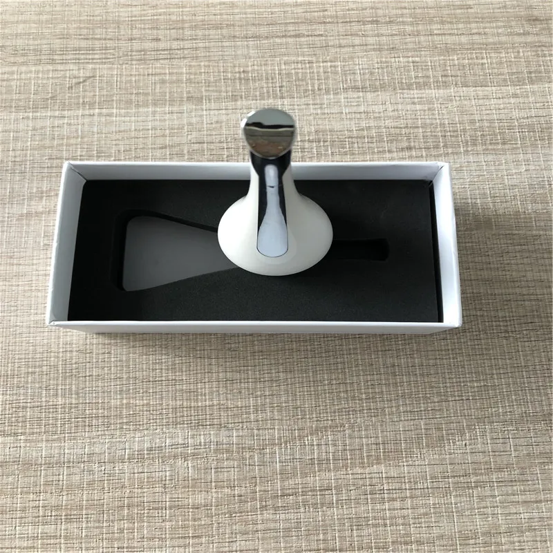 
Mini magnetic infuser touching vibration new shape beauty care multi-function personal care skin device M-1408 