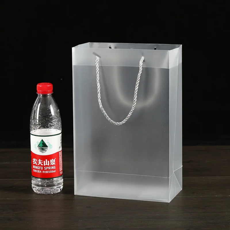 
Logo Print vinyl rope with handle hard pp Plastic shopping bag 