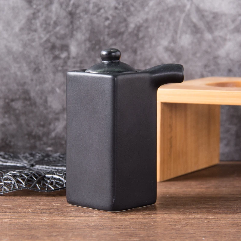 Small Pouring Bowl Kitchenware Honey Sauce Oil Vinegar Maple Syrup Ceramic Bottle Dispenser