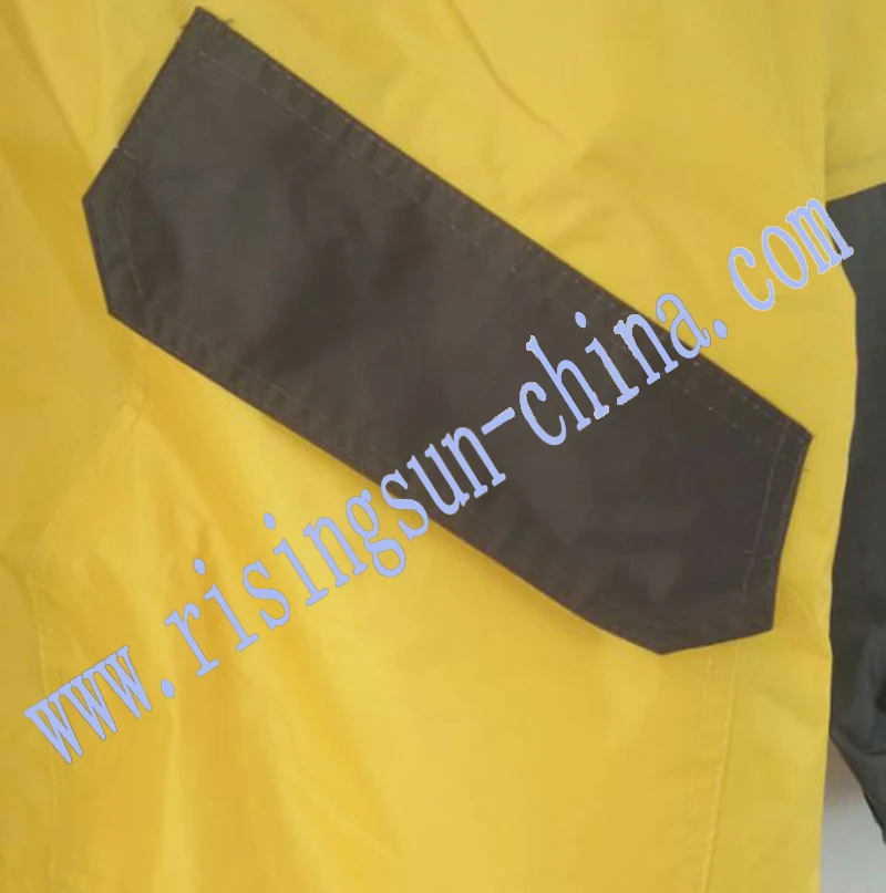 Customize Raincoat Polyester PVC Cheap Raincoat with Waterproof Seam Sealing Rainwear Suit