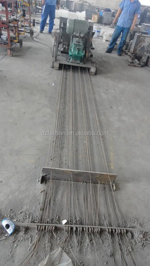 Concrete post forming machine prestressed