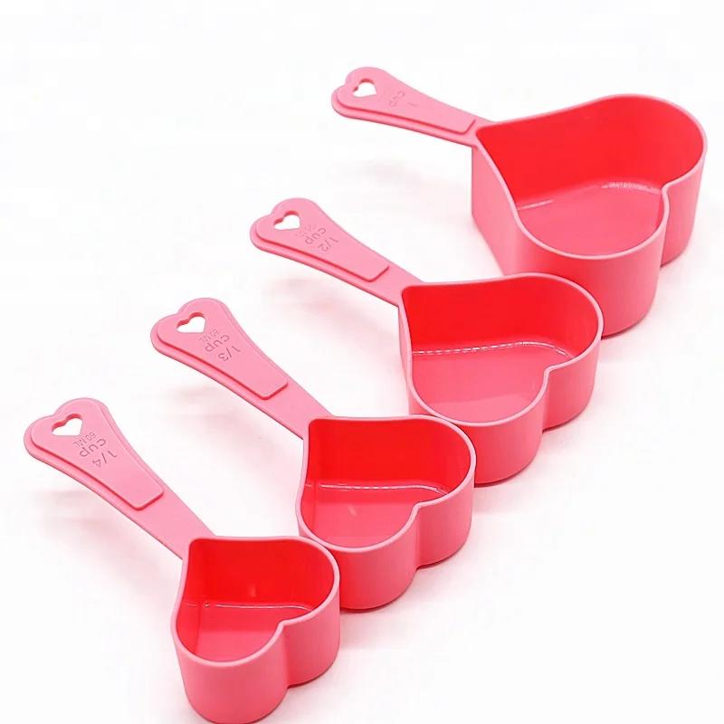 wholesale kitchen heart shape plastic measuring cups spoons set