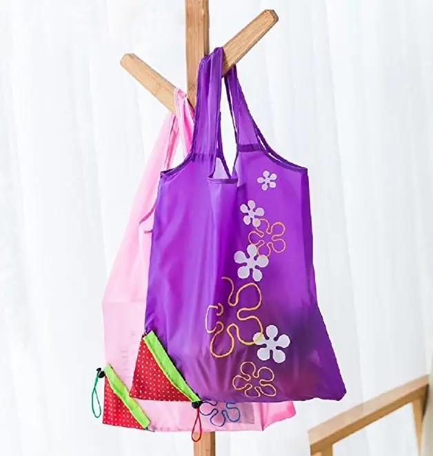 
strawberry fashion portable waterproof polyester foldable shopping bag 