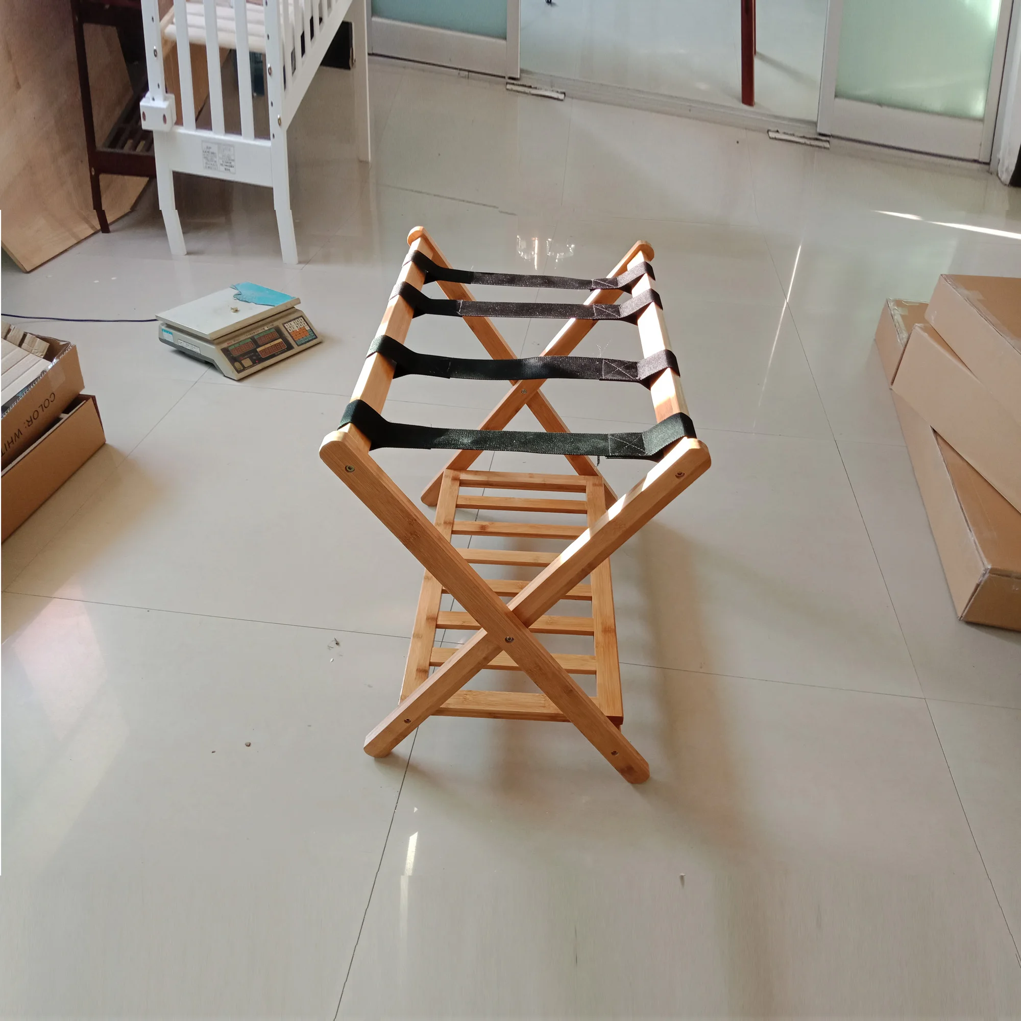 
Bamboo Luggage Rak Durable Suitcases Racks Foldable Baggage Holder 