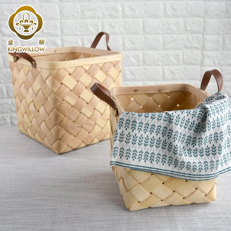 Square woodchip woven storage basket rattan square storage basket with leather handle for sundrises