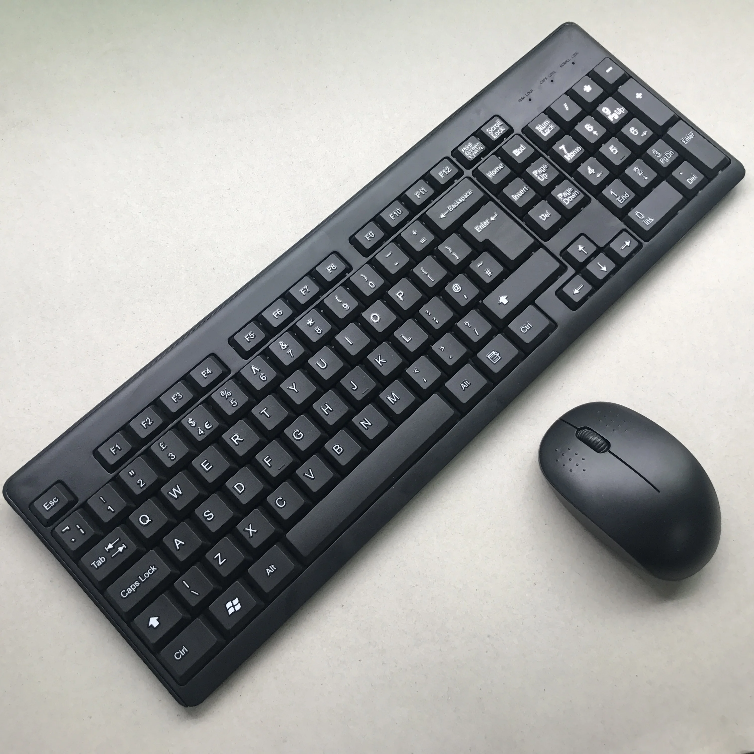 Computer parts gaming gamer wireless combo hot selling in bulklayout OEM brand desktop 2.4G RF wireless mouse and keyboard combo