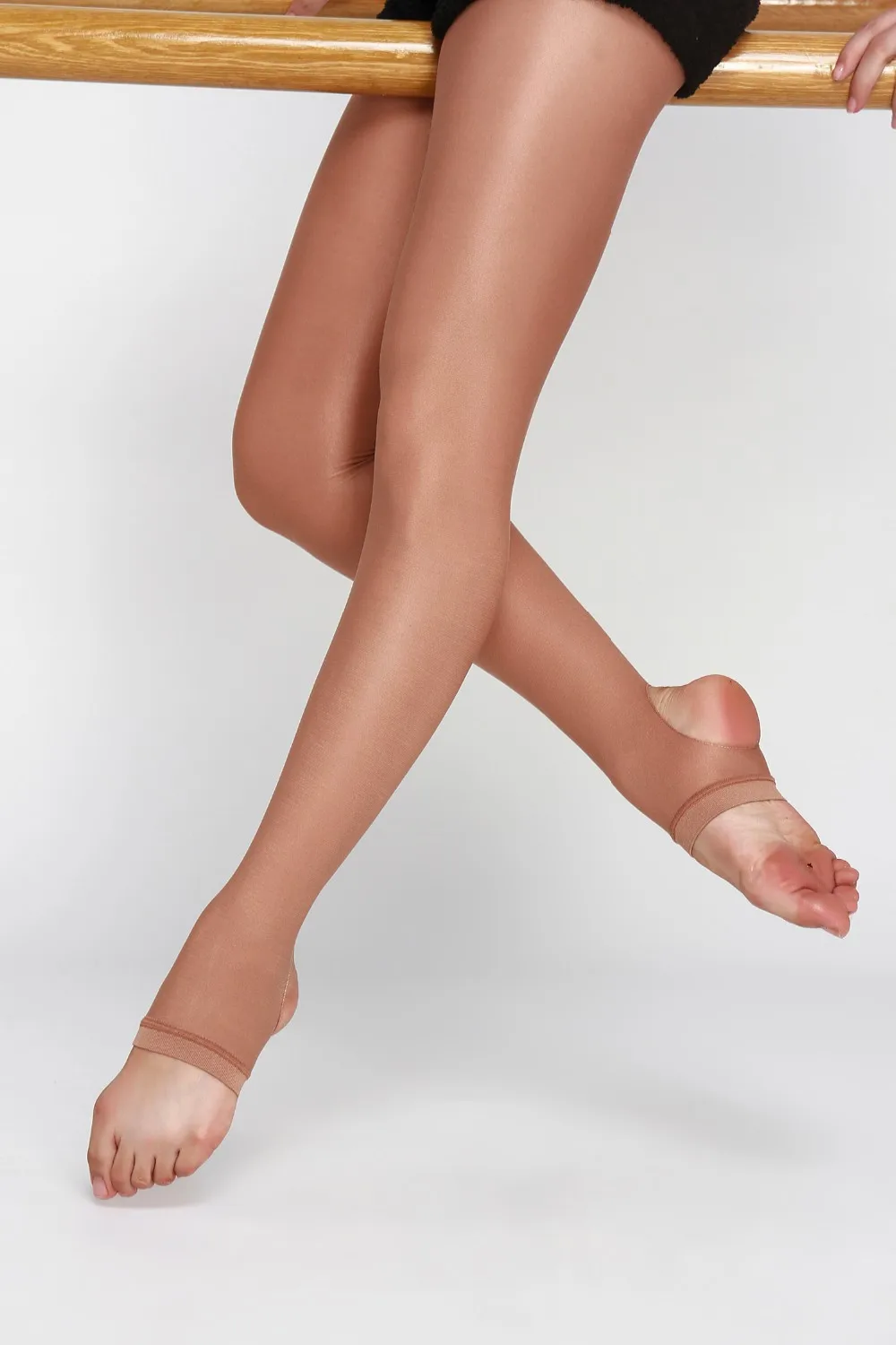 
D006197 Dttrol wholesale ladies stirrup shimmery dance tights 