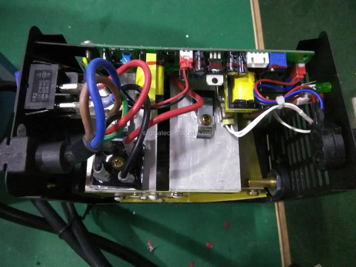 GREATEC Cheap mini portable welder high efficient mini inverter mma welder MMA IGBT inverter arc 200A welding machine