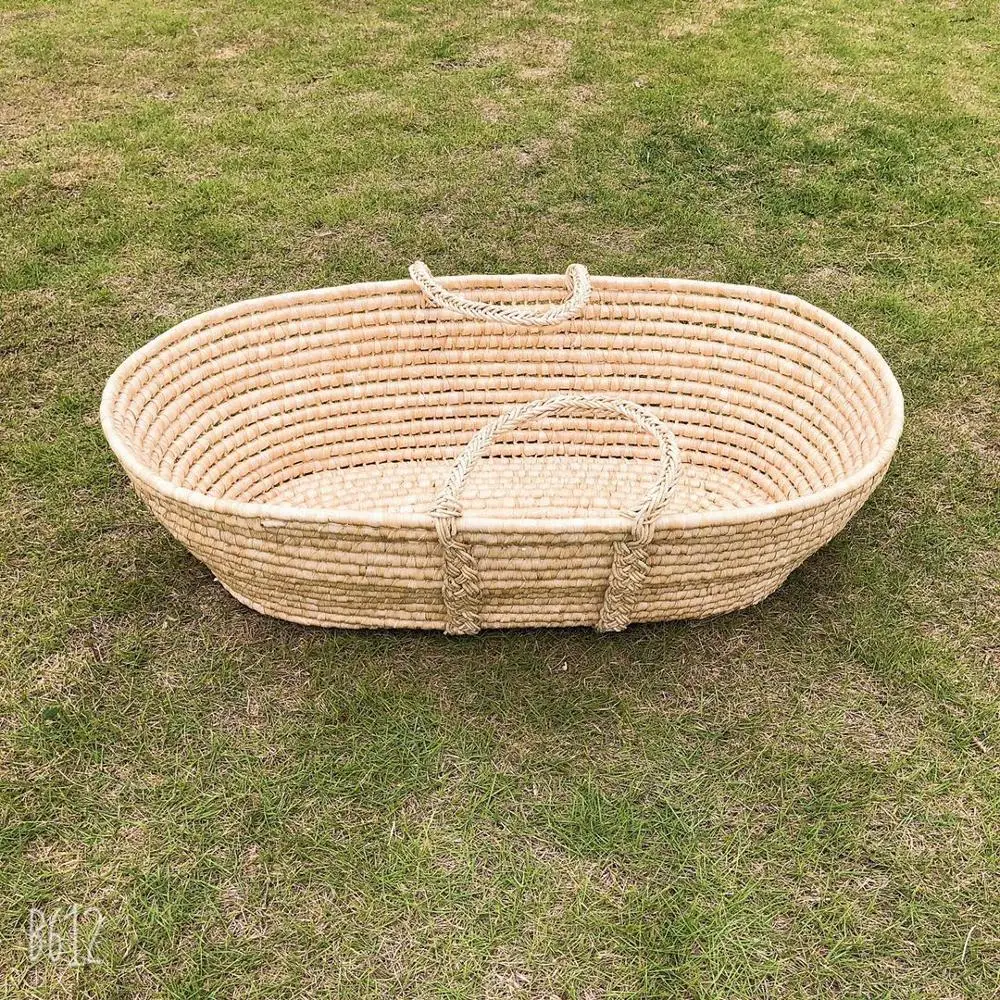
Handmade corn husk baby handle moses basket infant maize basket crib 
