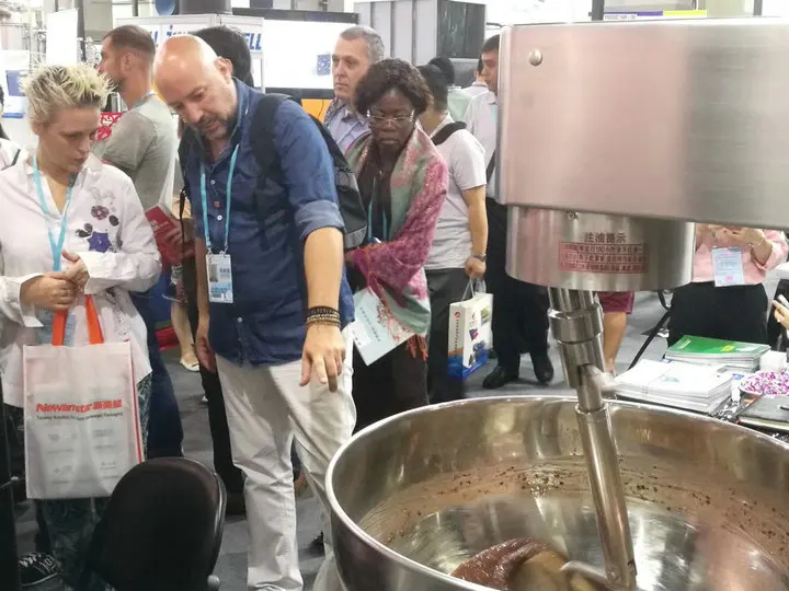 Rice cooking mixer machine gas heating jacket cooking kettle industrial low price automatic food cooking machine for sale