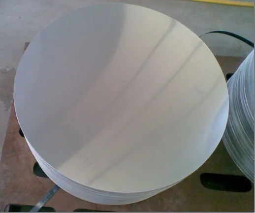 Заводская цена 0,4-6 мм алюминиевый круг для кухонной посуды/1050 1060 1070 3003 3105 5056 8011 алюминиевый круг/диск для посуды