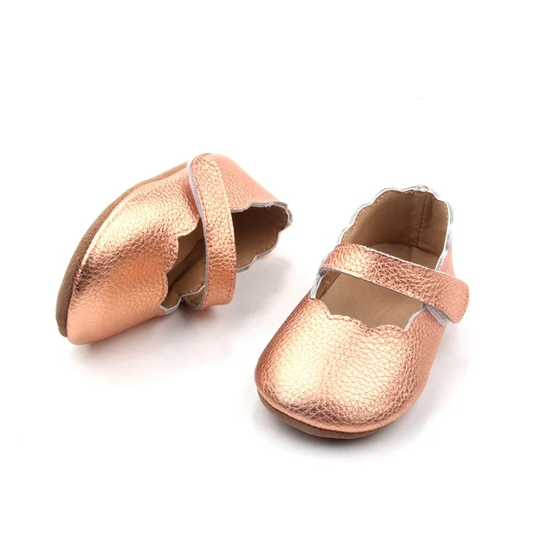 Милая детская обувь из мягкой замши с цветком розового золота для девочек