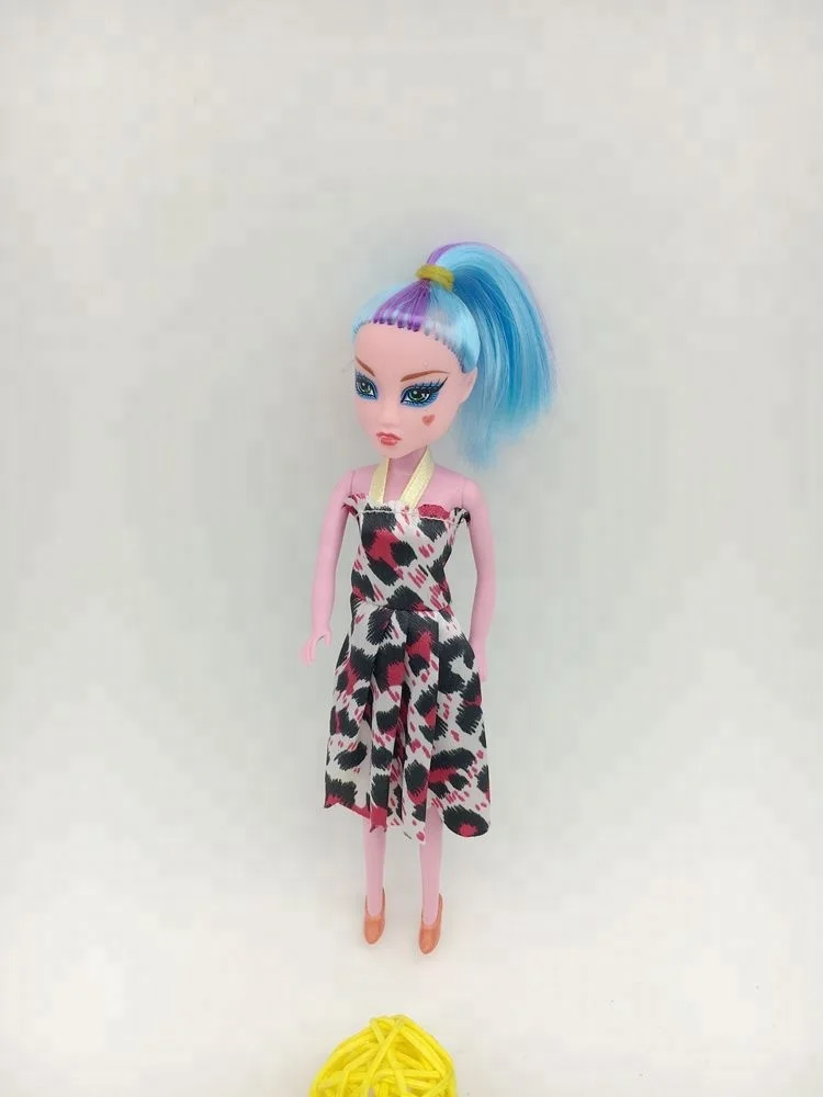 2018 hot sale Fashion Popular monster doll window display box 7 INCH 18 cm vinyl plastic baby girl gift doll toys wholesale