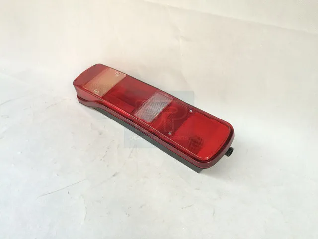 20565104 21063895 European Tractor Body Parts Tail Lamp Volvo Truck Rear Right Tail Light