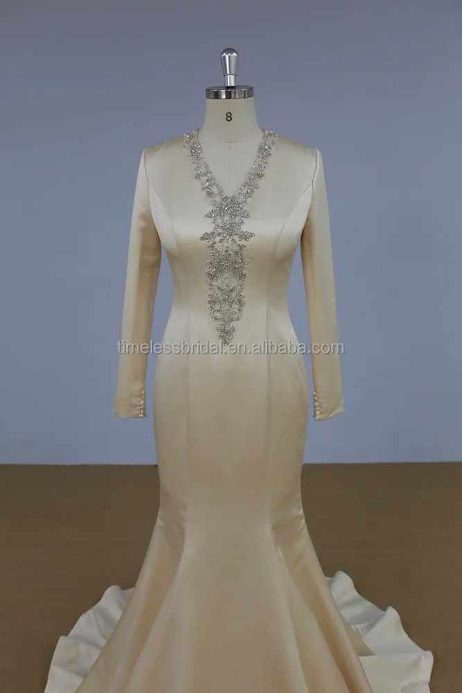 Newest design 2018 elegant wedding dress long sleeves embroidery V-neck