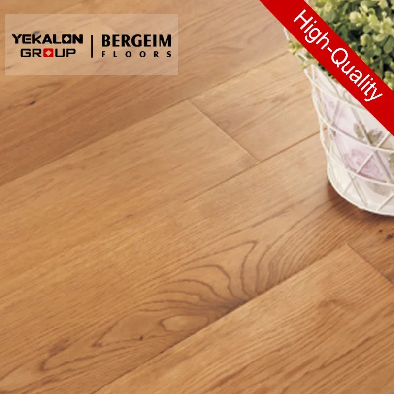 Traditional Style Brushed Multi-Layer Oak Durable Waterproof Engineered Wood Flooring