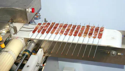 Large Capacity Automatic Kabob Maker/Chicken Kebab Wearing Machine