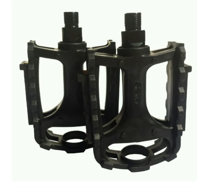 Пластиковые педали для велосипеда. Горный велосипед pdals. Педали для горного велосипеда