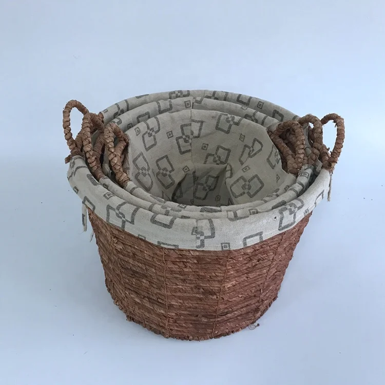 unique extra large round shaped woven seagrass straw corn husk storage toy laundry basket with cloth lining