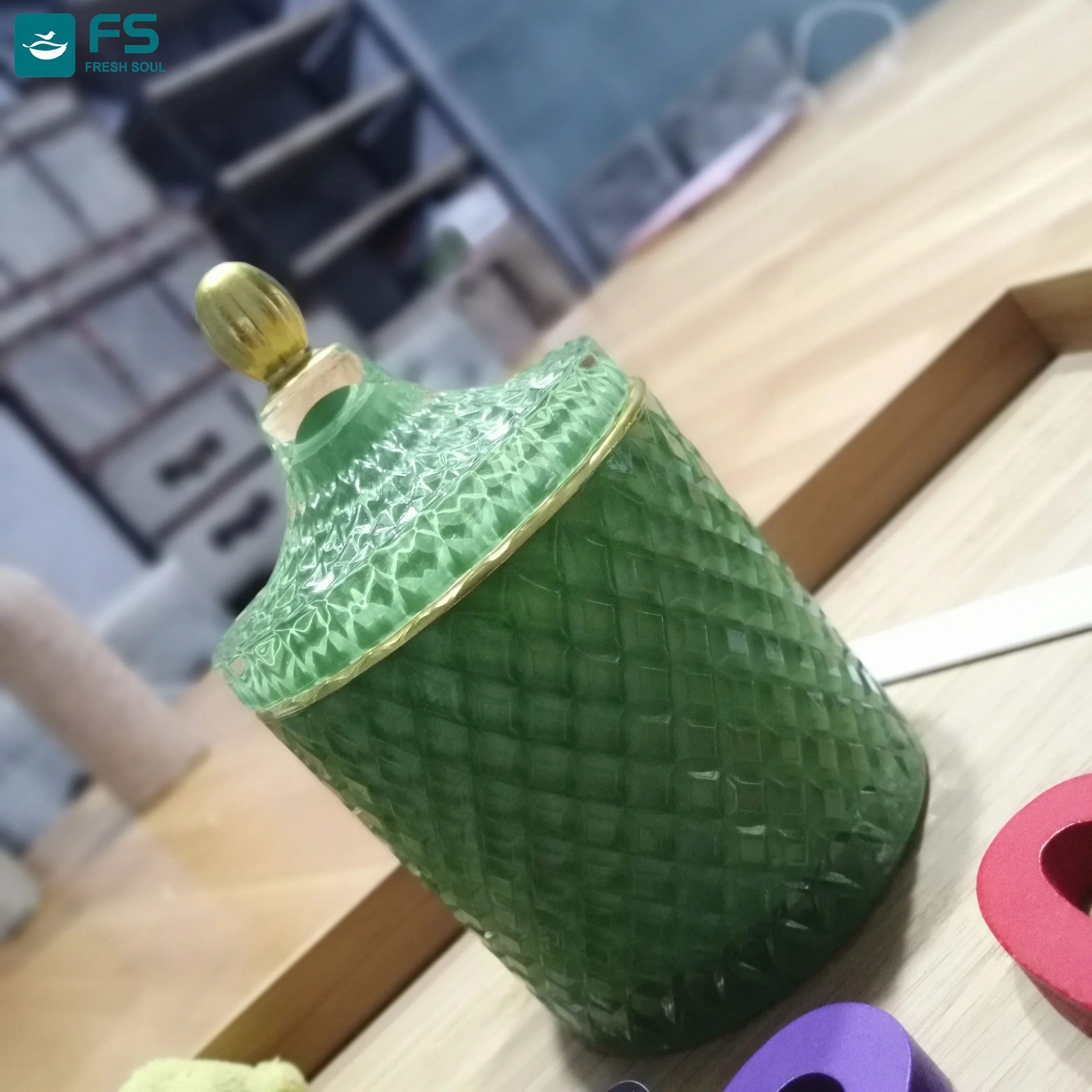 Crystal glass bottle scented candle soy wax manufacture